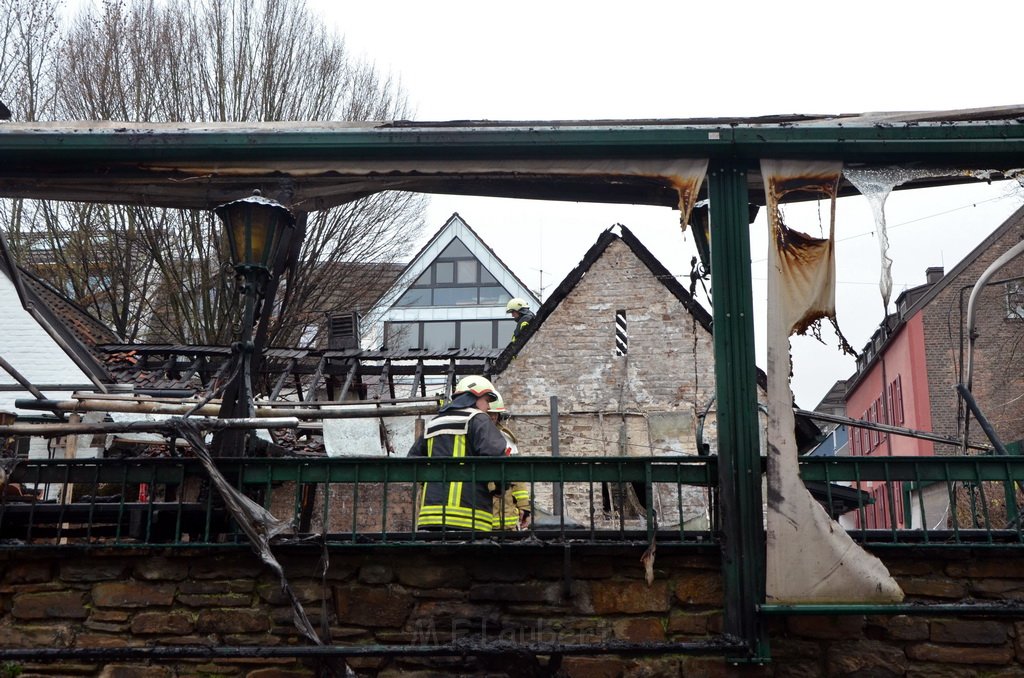 Feuer 3 Zum Treppchen Koeln Rodenkirchen Kirchstr Steinstr P343.JPG - Miklos Laubert